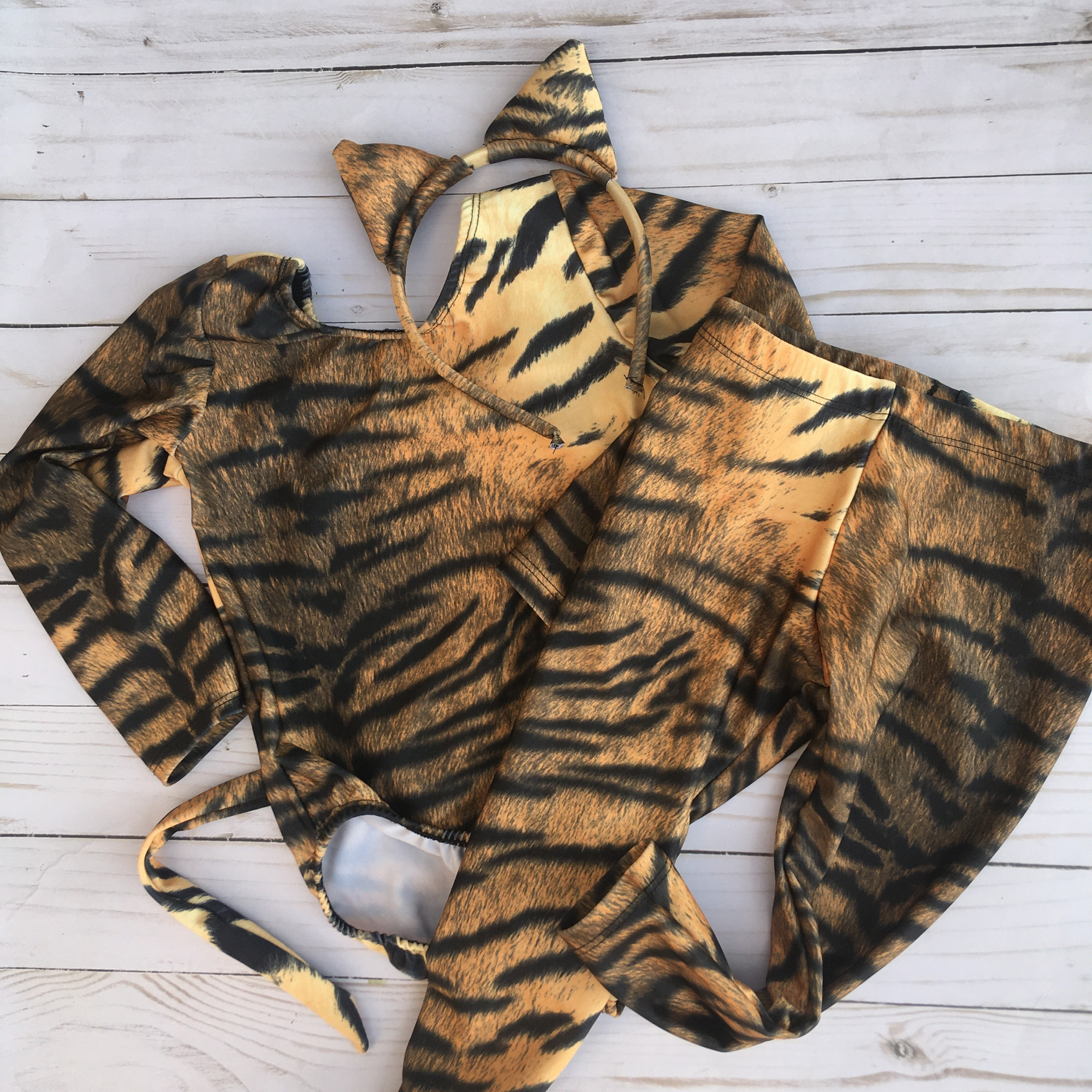 Costume Tiger Halloween Dress Up 3/4T / Leotard/Ears